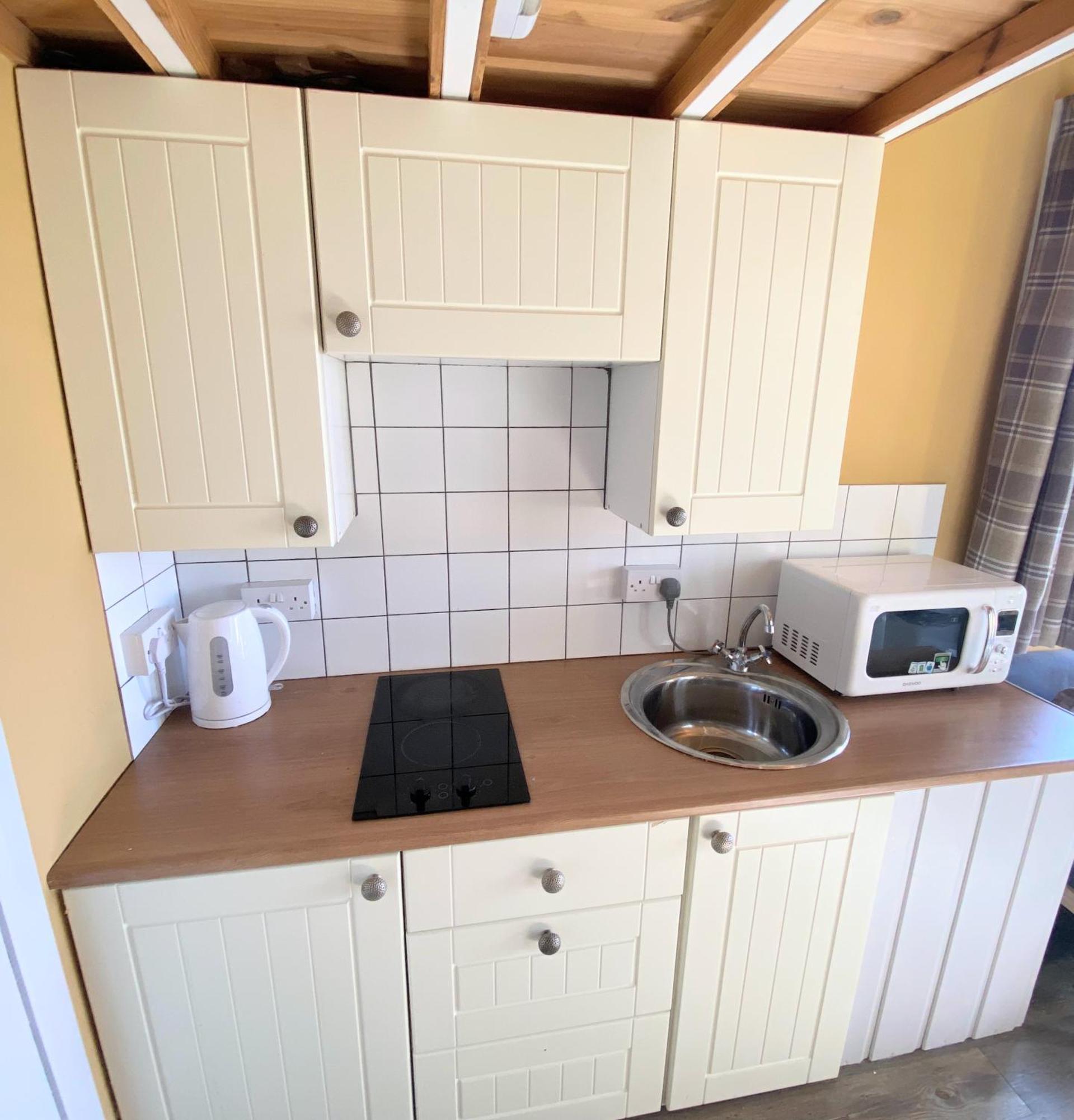 Blair Tiny House With Private Hot Tub - Fife - Loch Leven - Lomond Hills Βίλα Ντανφέρμλιν Εξωτερικό φωτογραφία