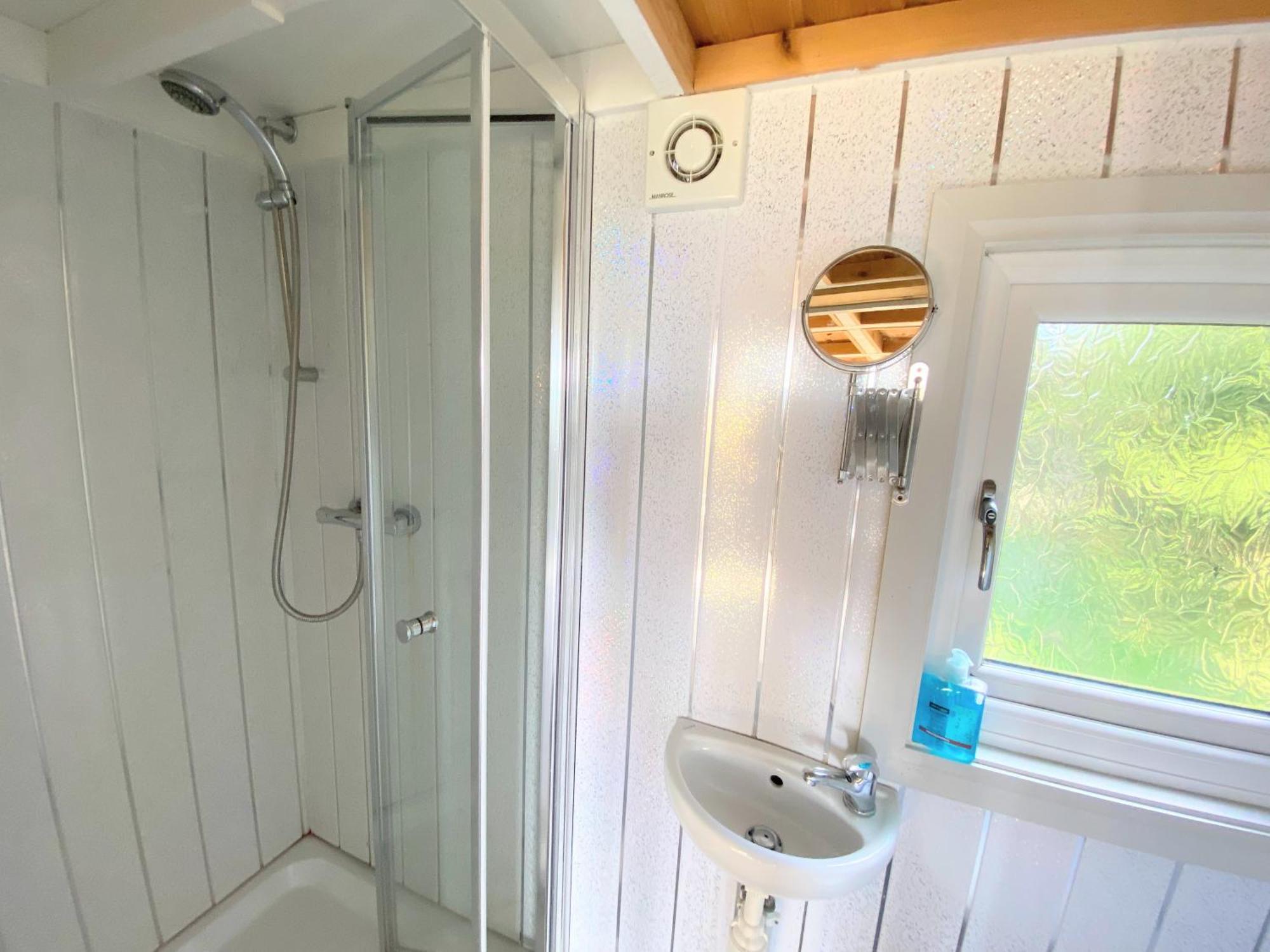 Blair Tiny House With Private Hot Tub - Fife - Loch Leven - Lomond Hills Βίλα Ντανφέρμλιν Εξωτερικό φωτογραφία