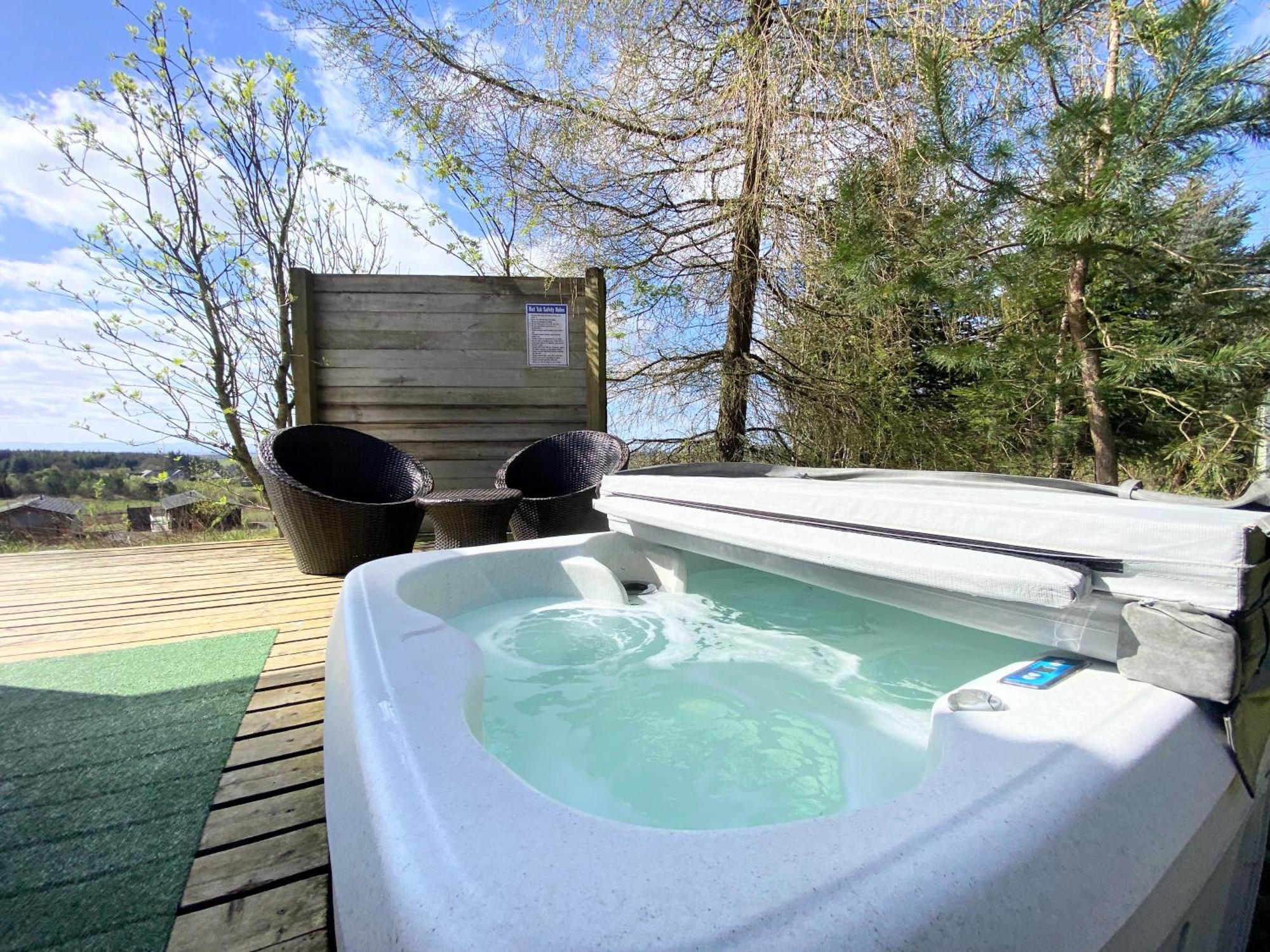 Blair Tiny House With Private Hot Tub - Fife - Loch Leven - Lomond Hills Βίλα Ντανφέρμλιν Εξωτερικό φωτογραφία